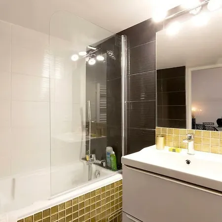 Renove Av Mezzanine The Palm 公寓